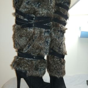 Fur boots